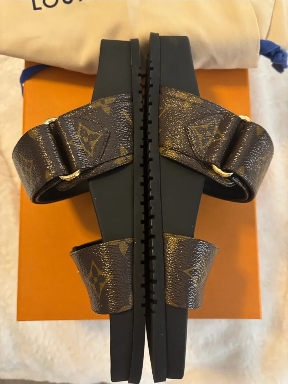 Authentic Louis Vuitton Bom Dia Flats size 37 - Picture 6 of 7